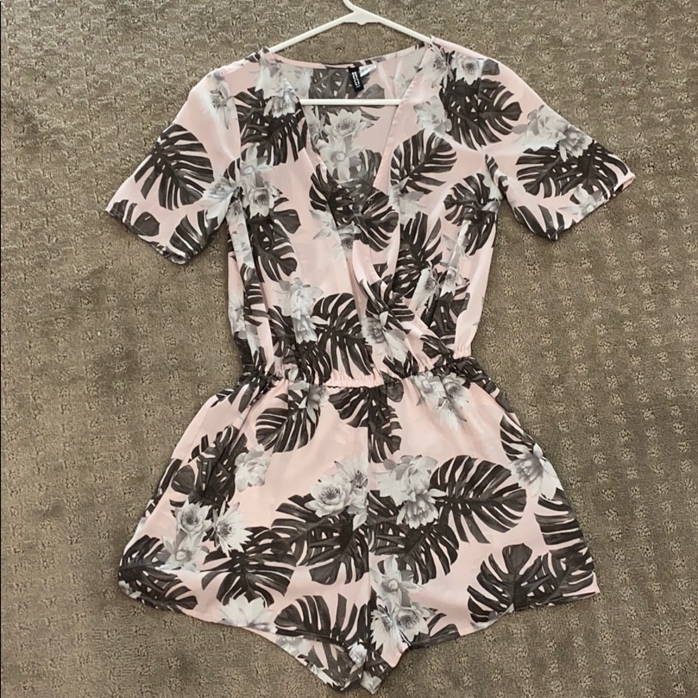 Light pink palm romper